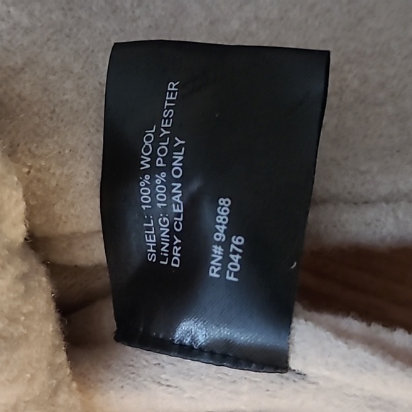 Bernardo Women's Beige Button-Up Blazer size M - Picture 6 of 11